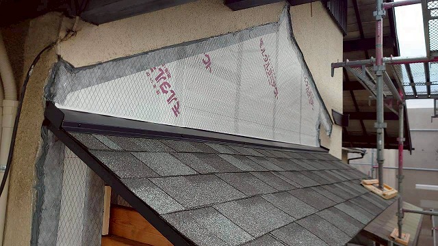 姫路市　軒上のラス施工